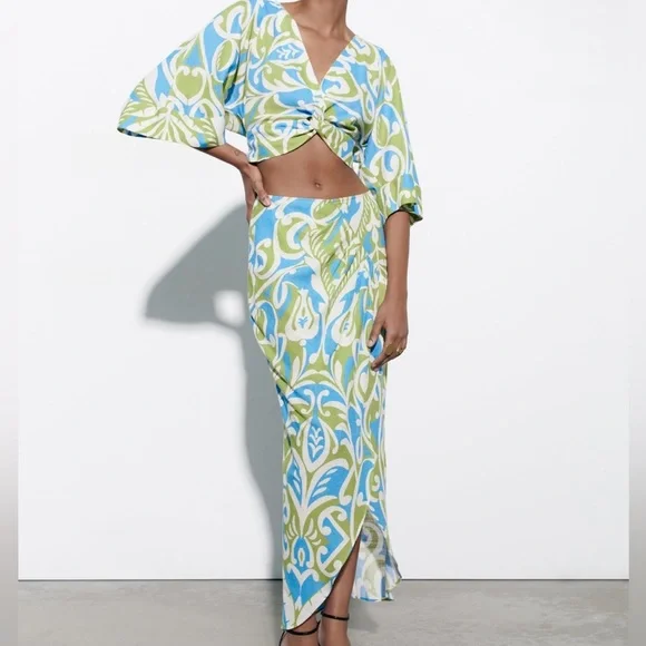 ZARA Crop Top and Wrap Skirt - Matching Set - Picture 2 of 9